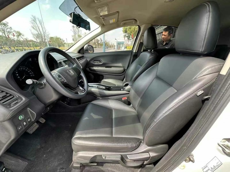 东莞22年本田缤智5