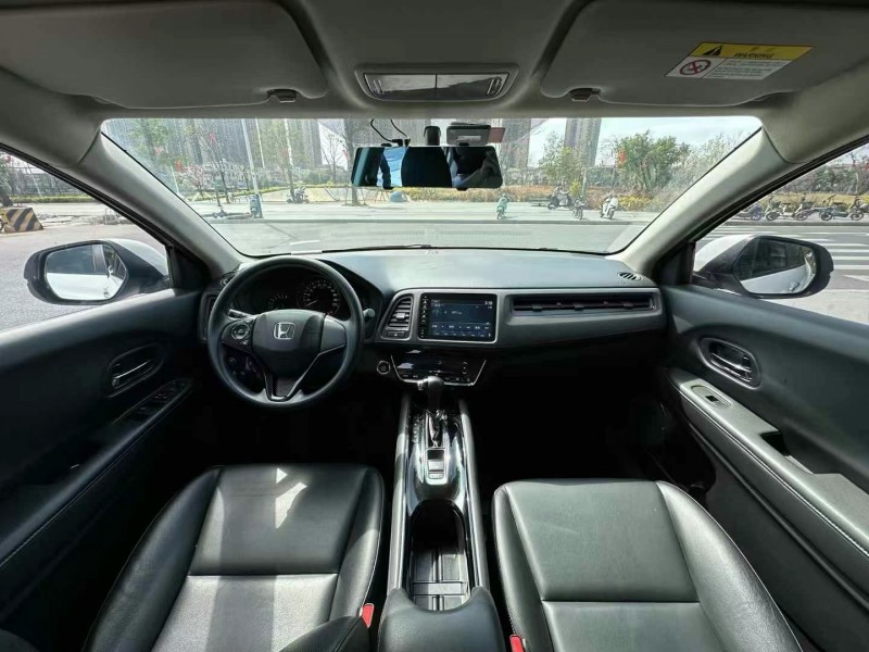 东莞22年本田缤智6