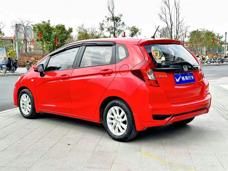 东莞18年本田飞度7