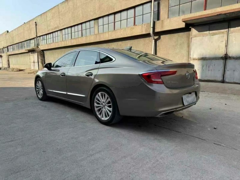 枣庄16年别克君越7