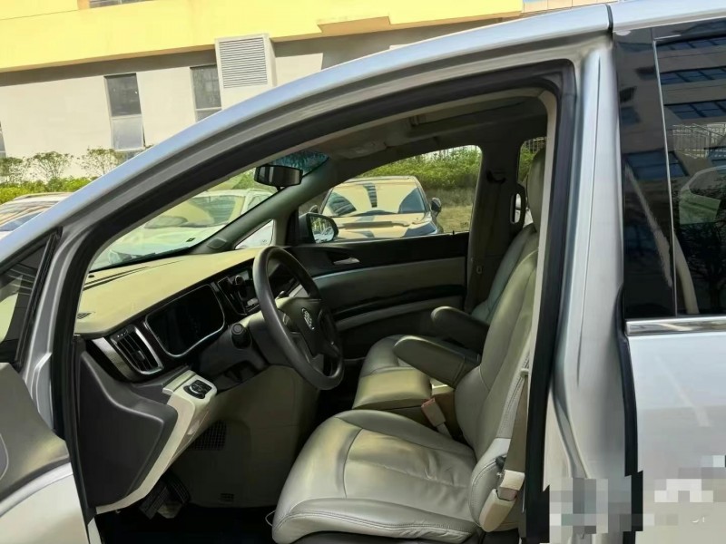 广州12年别克GL83