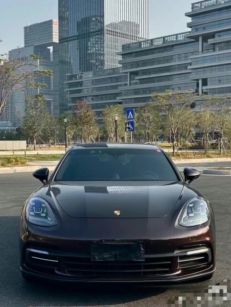广州18年保时捷帕拉梅拉1