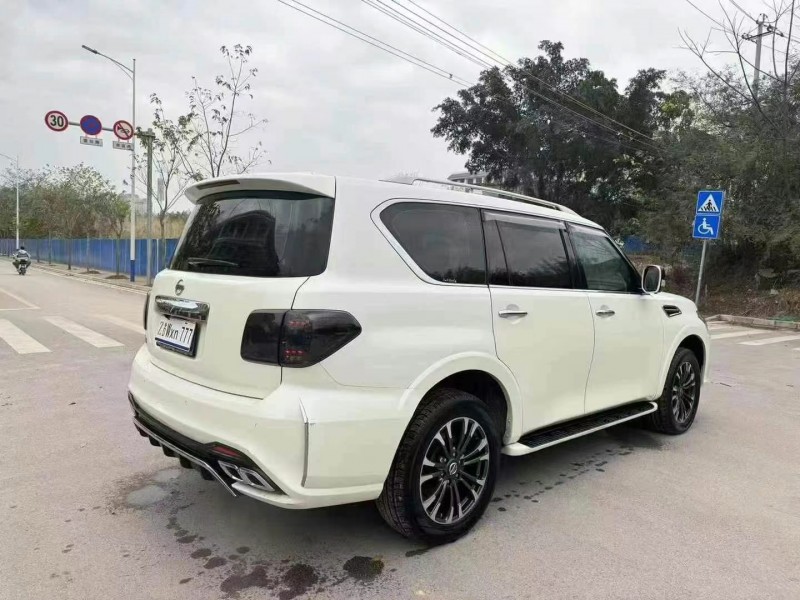 玉林20年日產途樂8