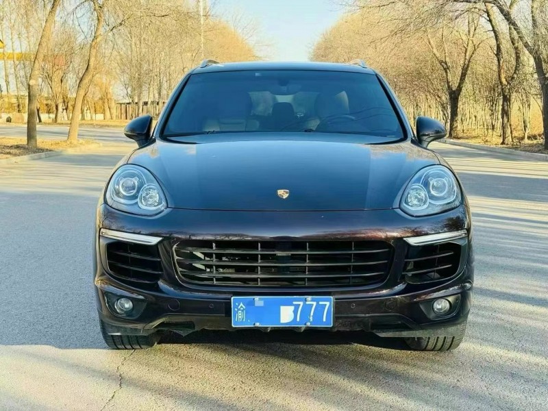 泰安15年保時捷卡宴1