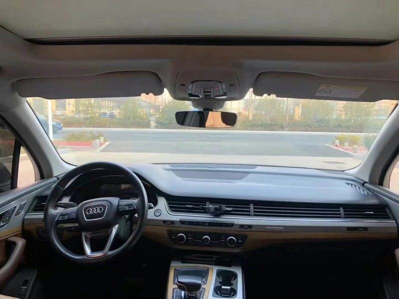 枣庄19年奥迪Q74