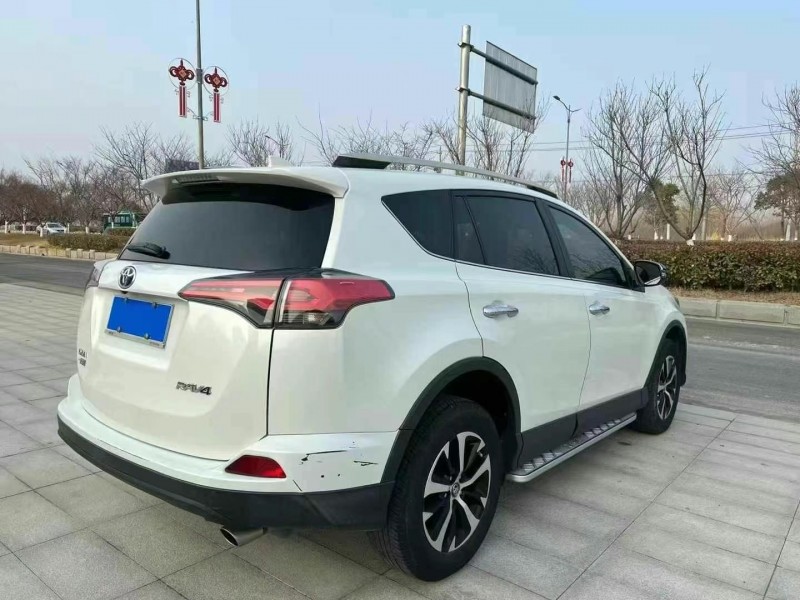 常州18年豐田RAV4榮放7