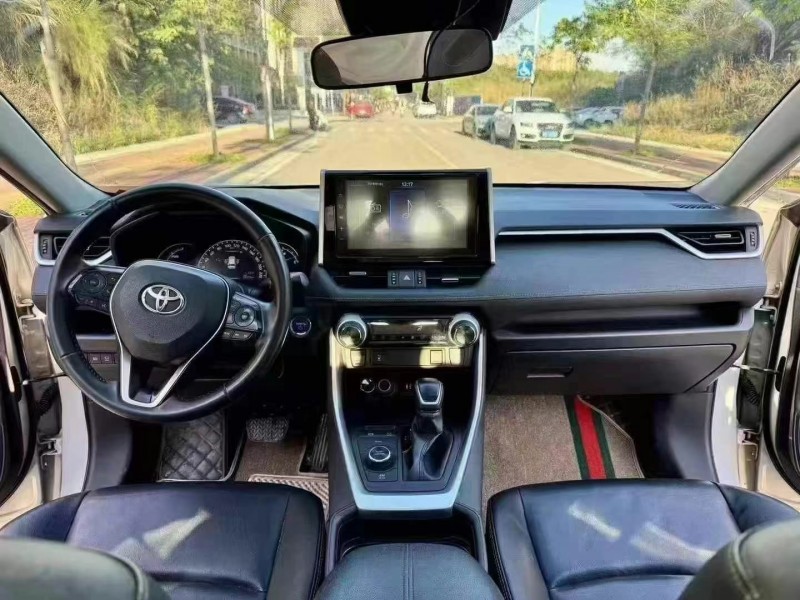 貴港20年豐田RAV44