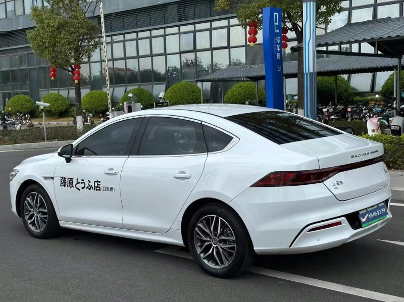 東莞22年比亞迪秦8