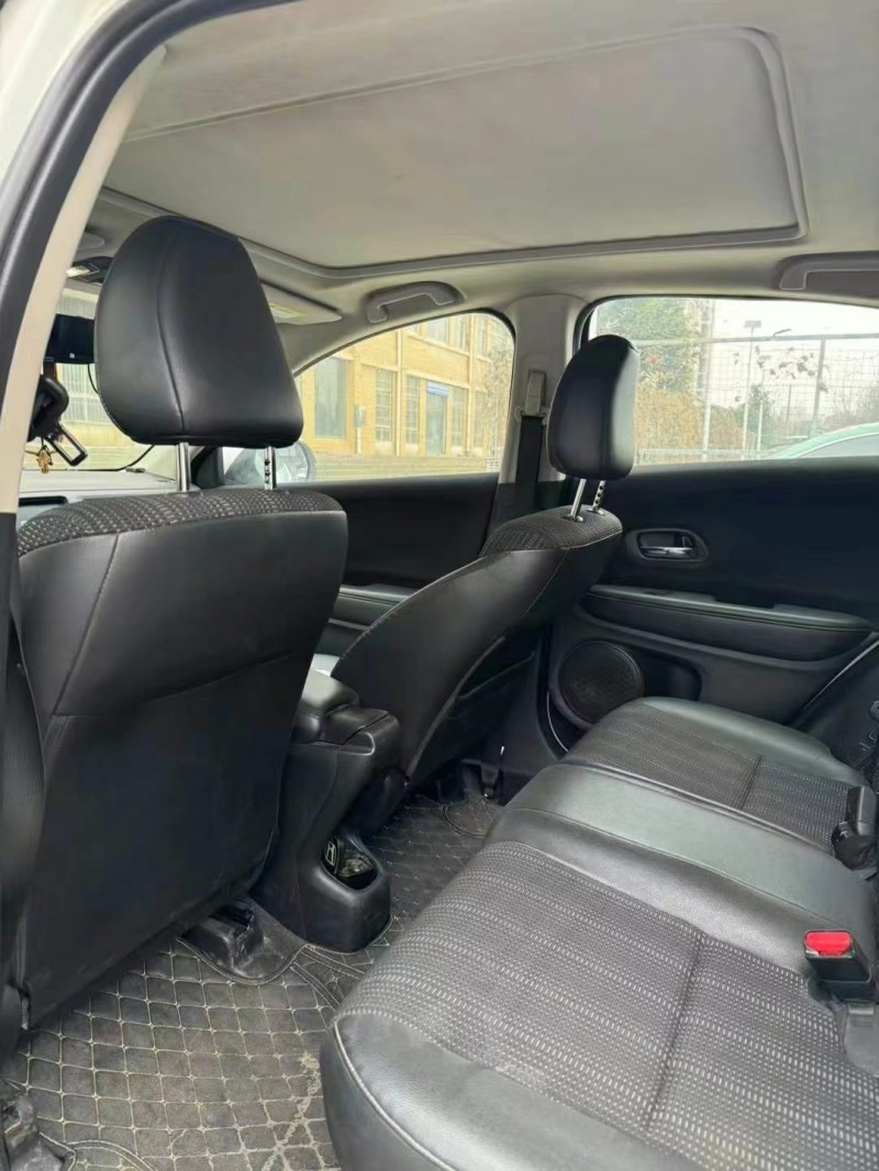 武汉17年本田缤智6