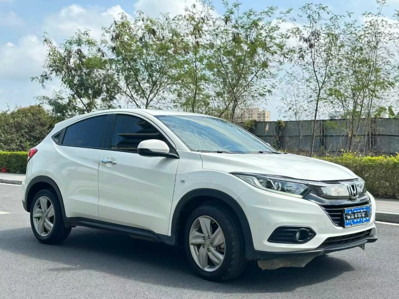 东莞22年本田缤智3