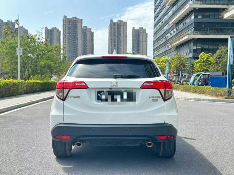 东莞22年本田缤智9