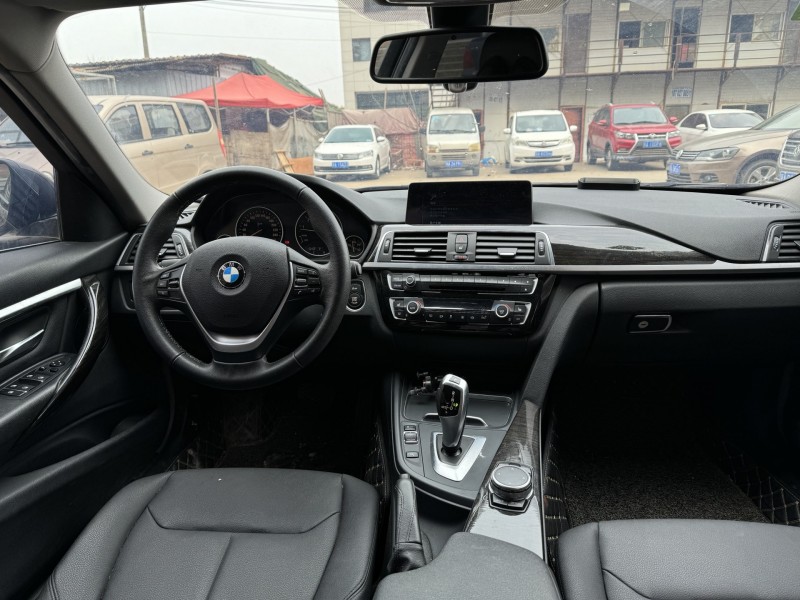 武汉17年宝马3系9