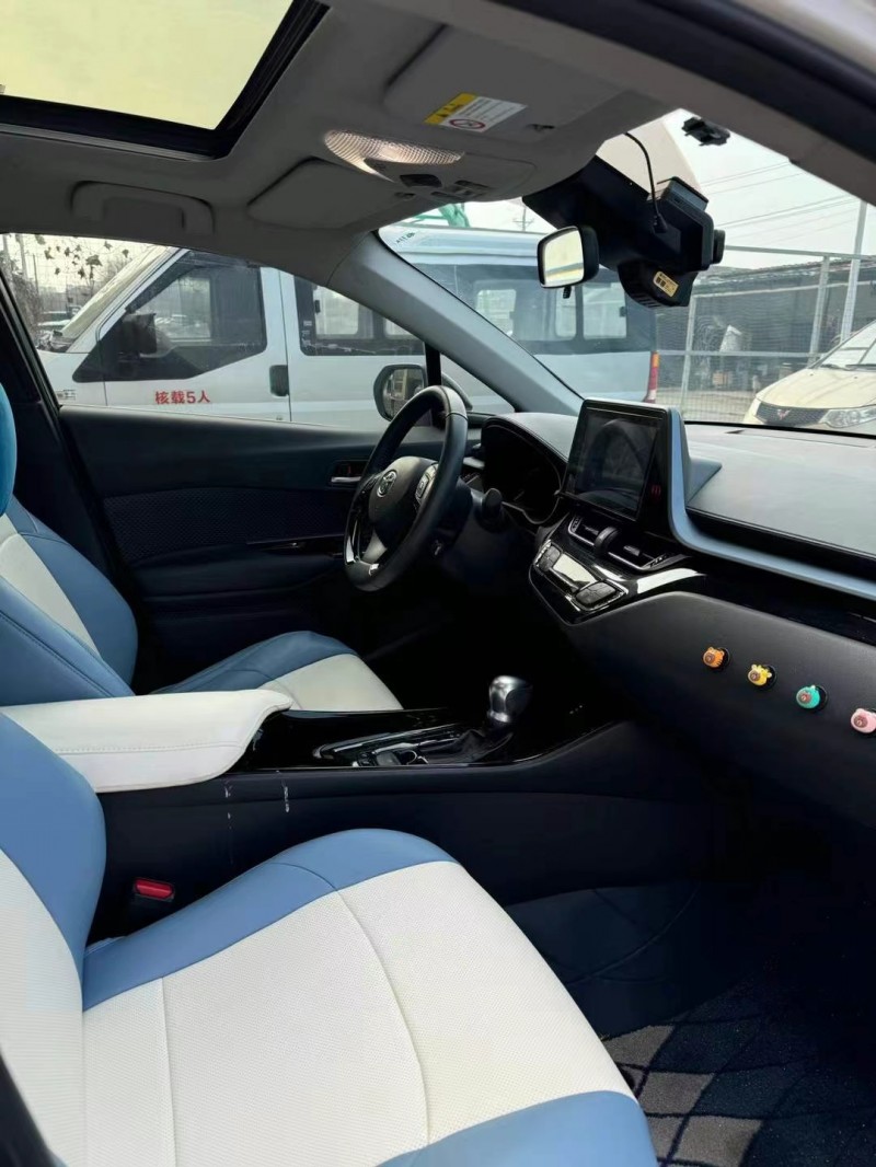 武汉22年丰田奕泽8