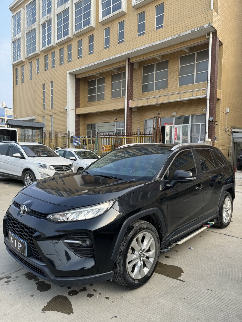 武汉22年丰田威兰达2