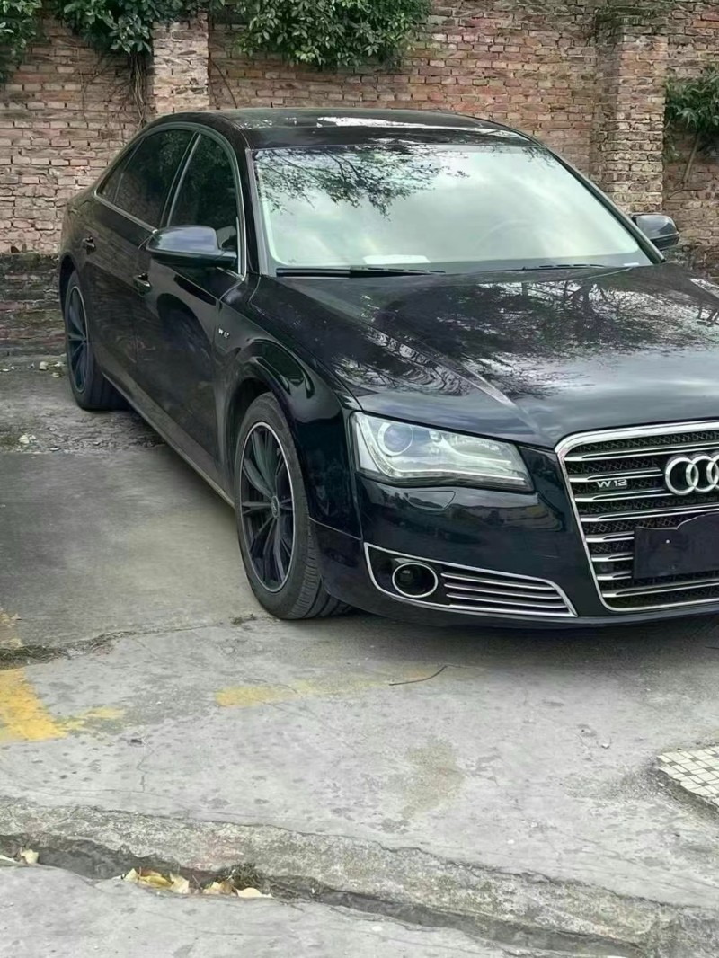 广州14年奥迪A8L9