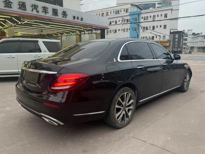 东莞18年奔驰E8