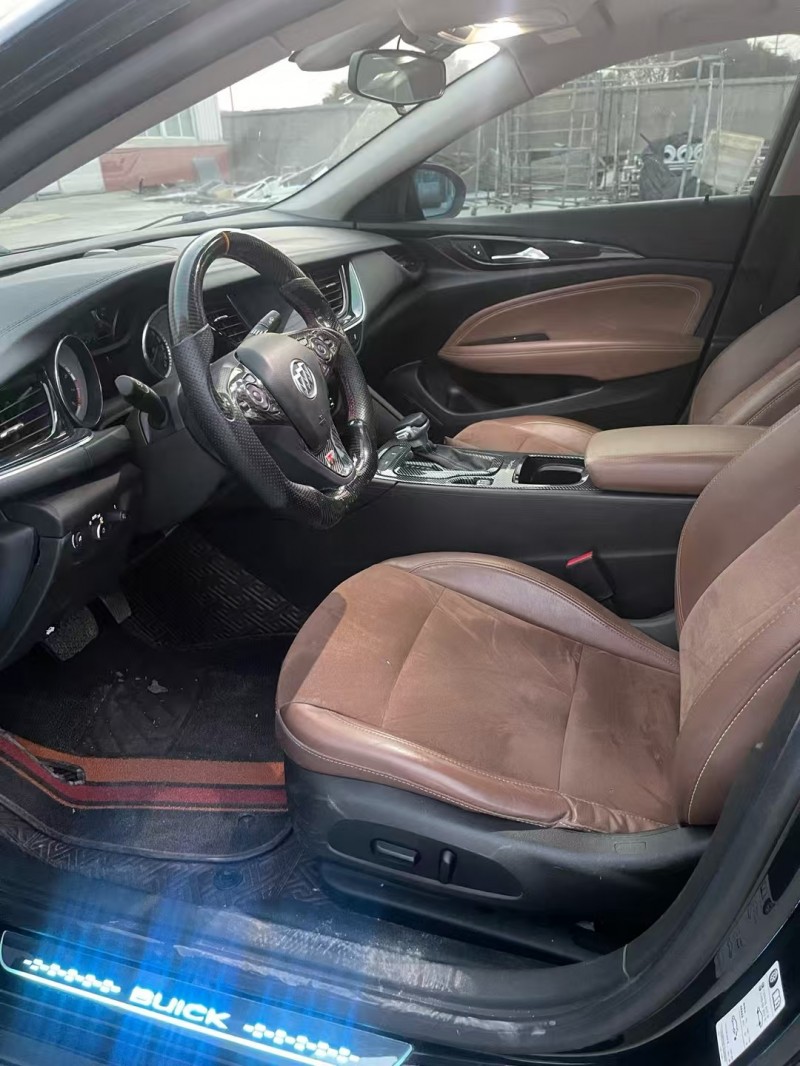 徐州20年别克君威8