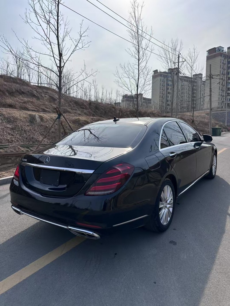 济宁14年奔驰S8