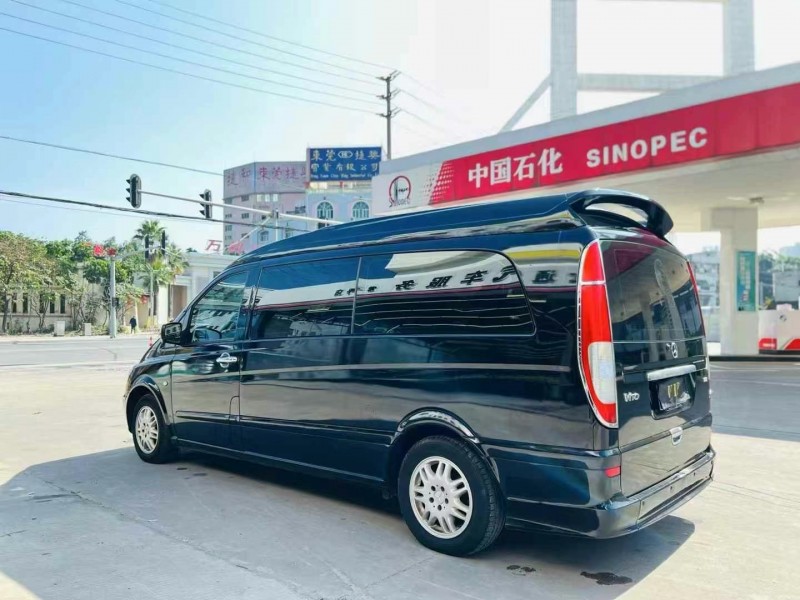 东莞14年奔驰威霆9