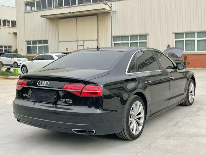 徐州17年奥迪A8L5