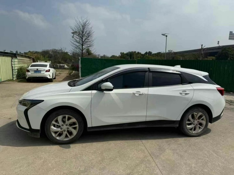 广州23年别克微蓝7