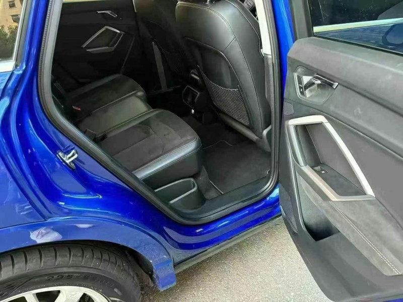 济宁20年奥迪Q36