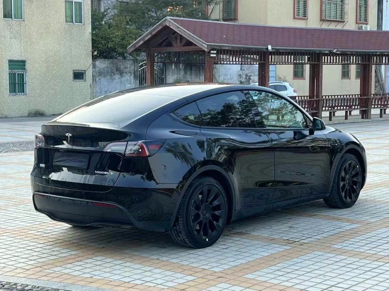 汕頭22年特斯拉MODEL Y8