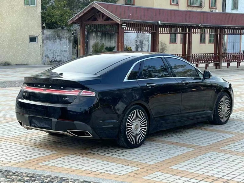 汕頭17年林肯MKZ8