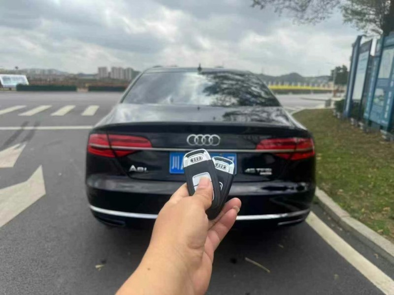 东莞16年奥迪A8L9