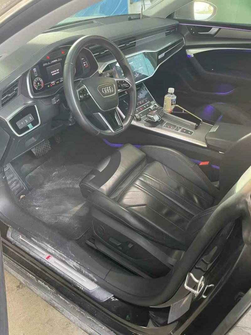 广州20年奥迪A7L2