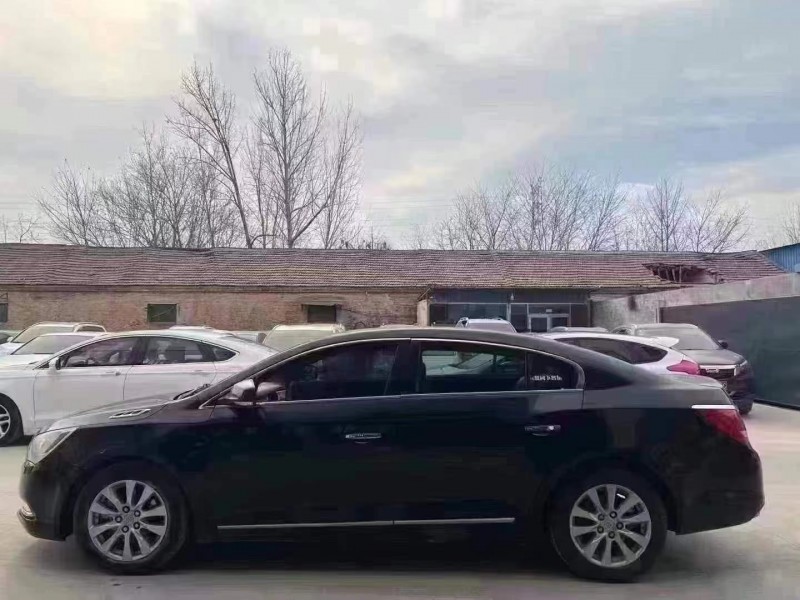 菏泽15年别克君越7