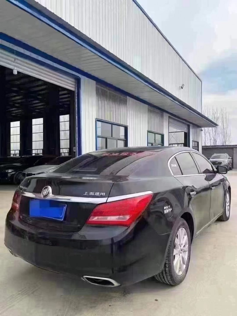 菏泽15年别克君越8