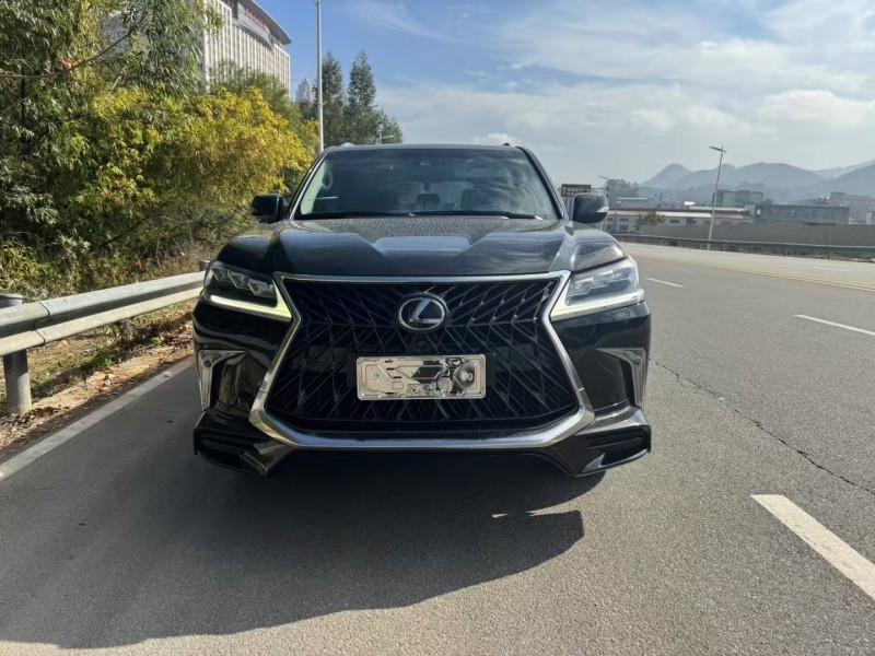 济宁20年雷克萨斯LX1