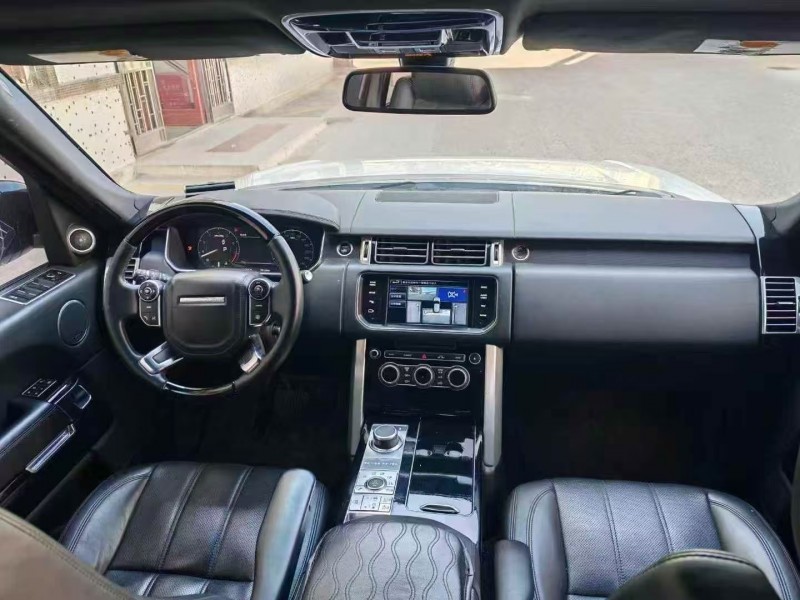 济宁14年路虎揽胜行政7