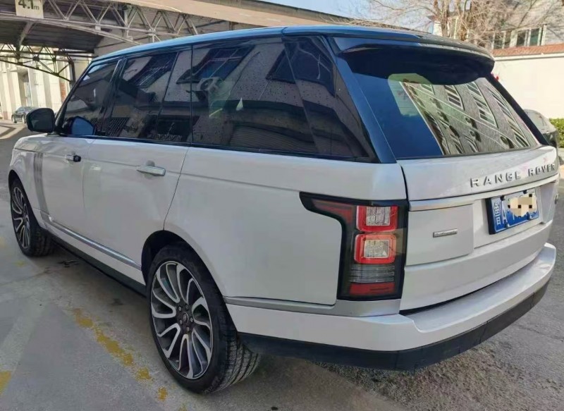 济宁14年路虎揽胜行政8