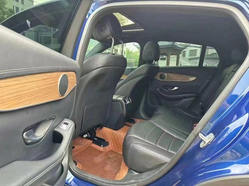 广州18年奔驰GLC4