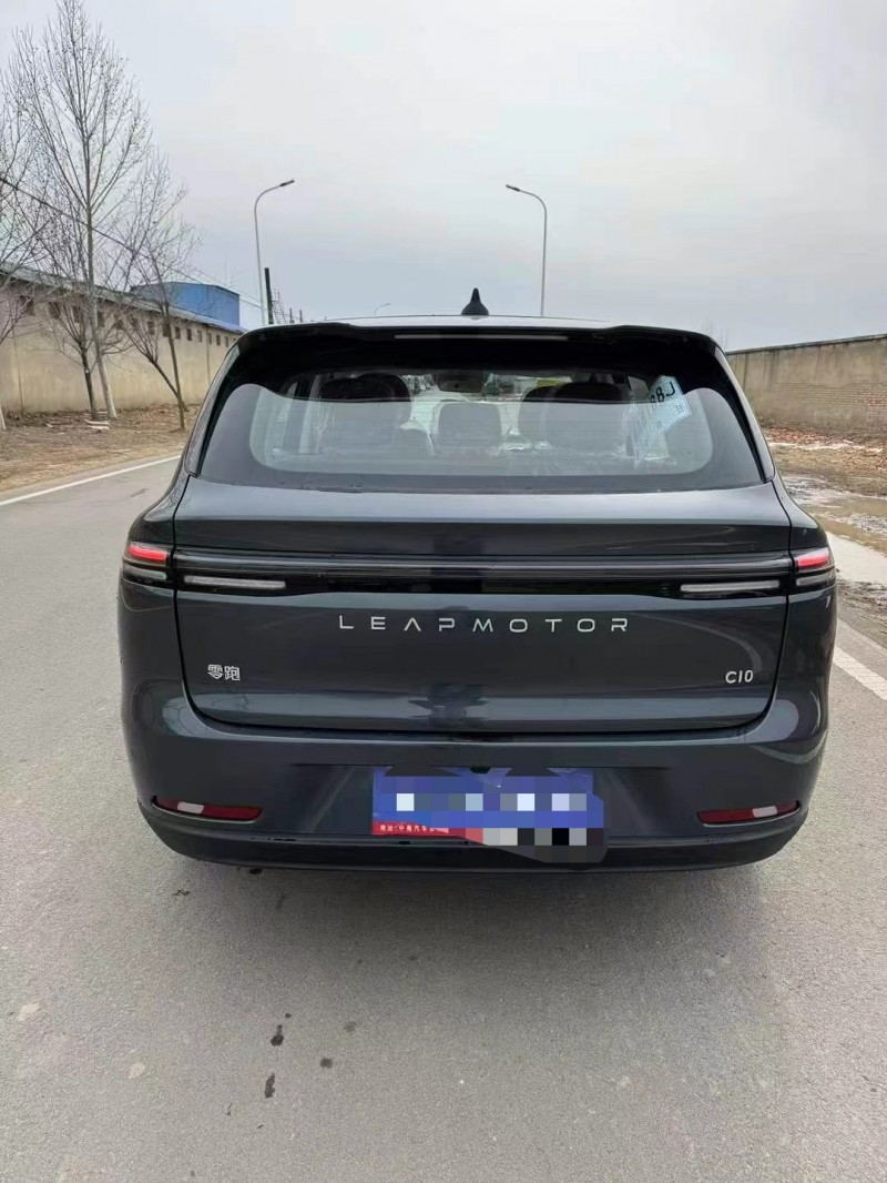 邯鄲25年零跑汽車C104