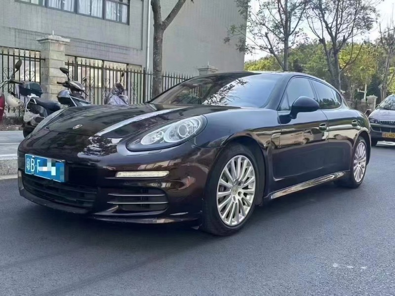 广州13年保时捷帕拉梅拉2