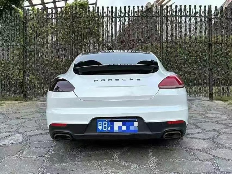 广州14年保时捷帕拉梅拉9