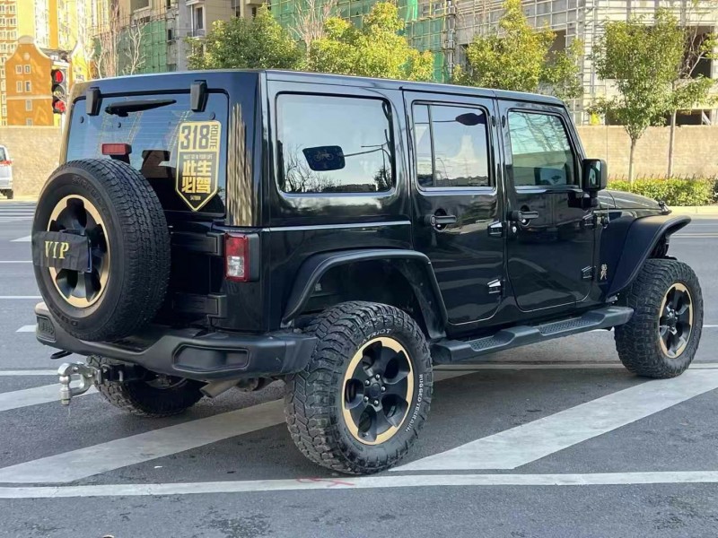 鄭州15年Jeep牧馬人7