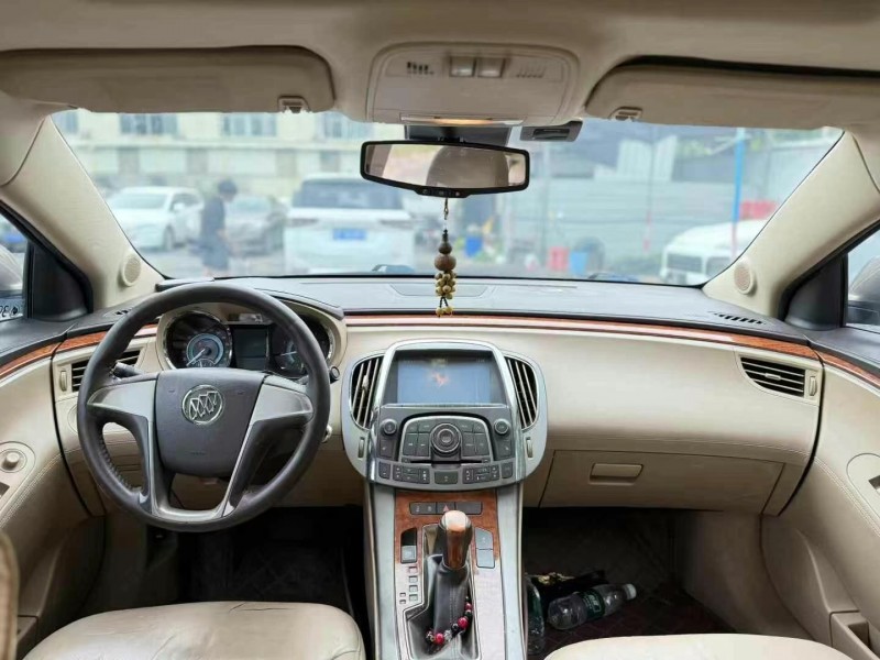 广州12年别克君越4