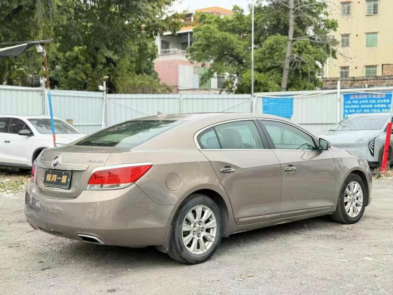 广州12年别克君越8