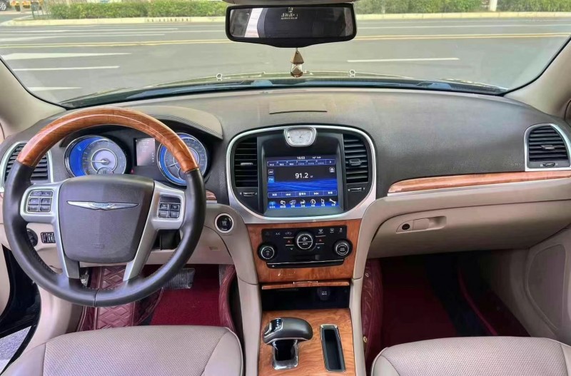 鄭州14年克萊斯勒300C6