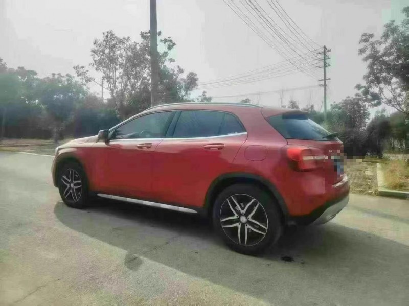 徐州16年奔驰GLA7