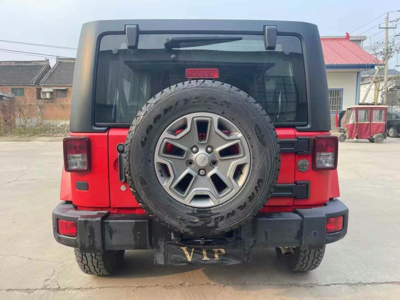 焦作18年Jeep牧馬人9