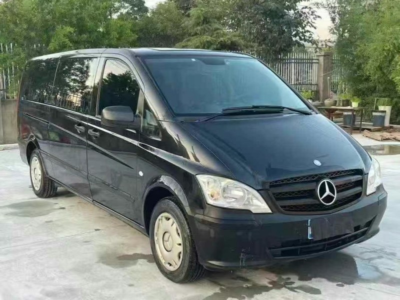 徐州12年奔驰威霆3