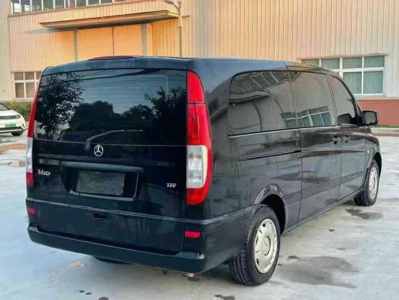 徐州12年奔驰威霆8