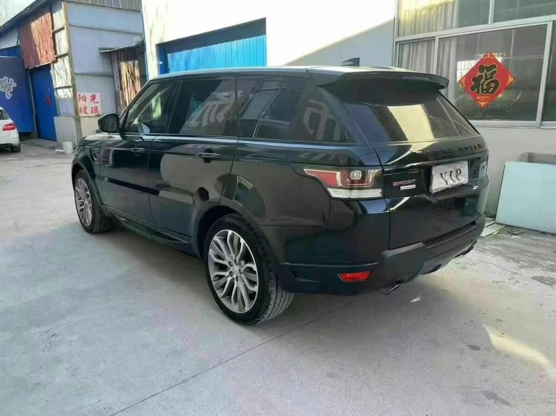 济宁17年路虎揽胜运动3