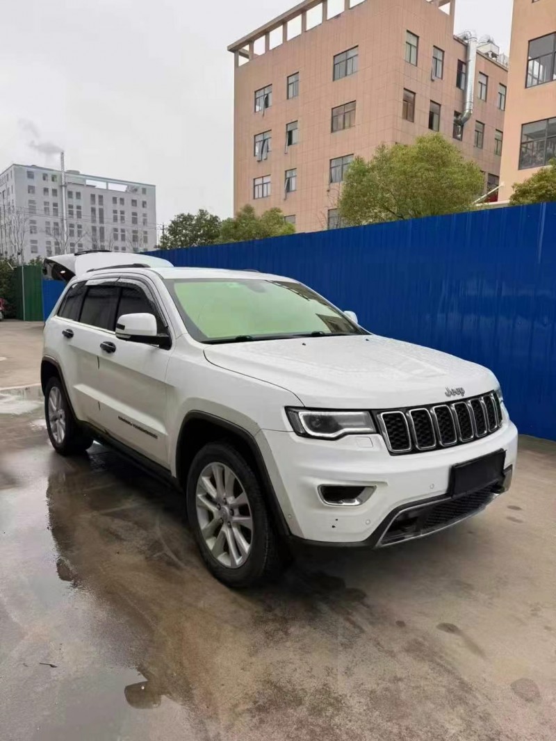 嘉興19年Jeep大切諾基3