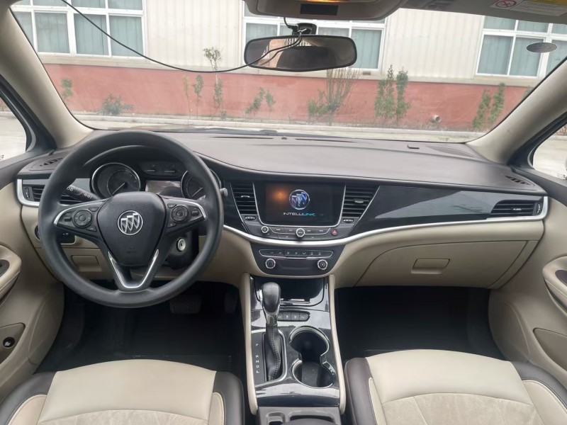 徐州17年别克威朗9